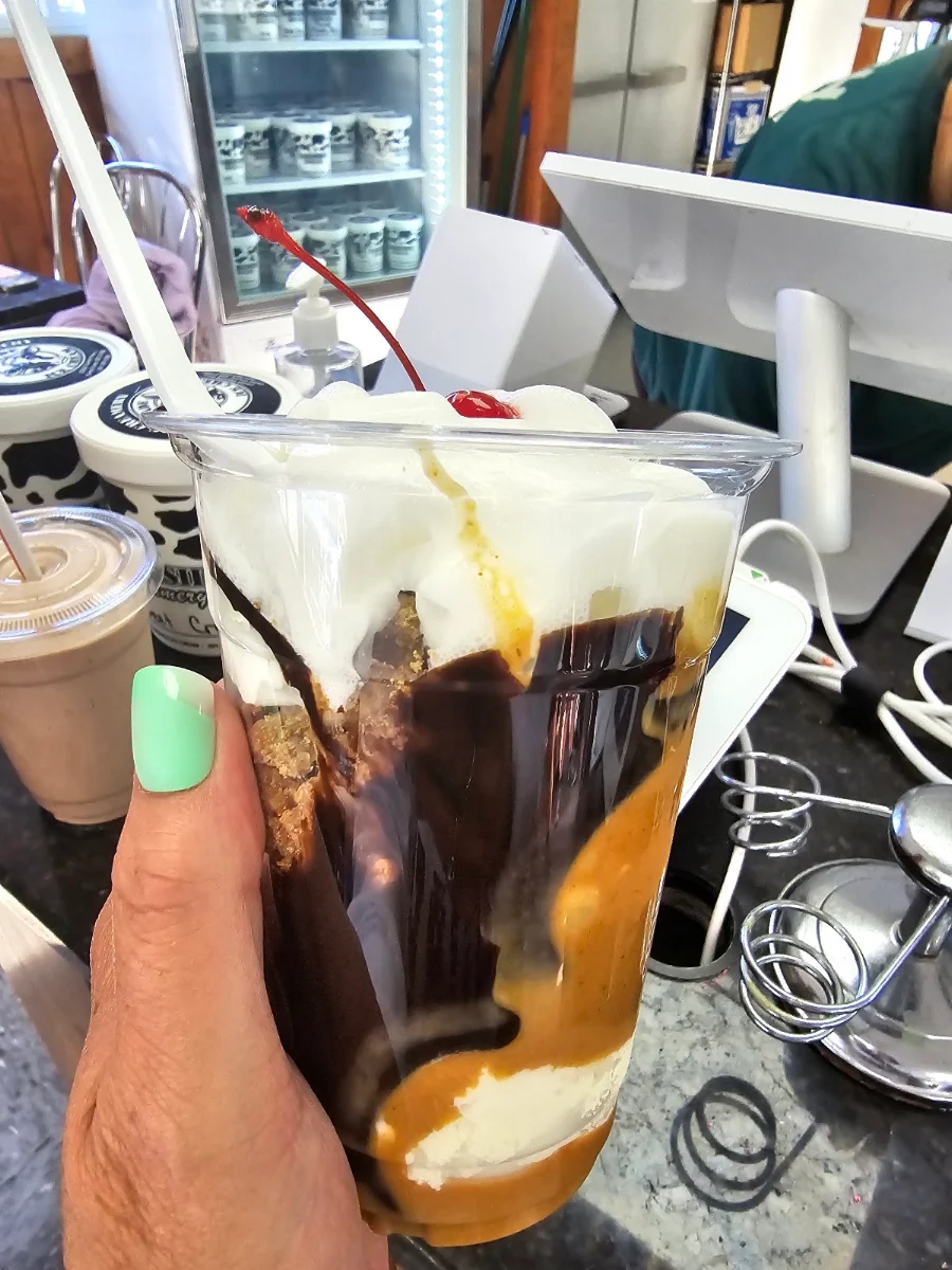 Snickers Sundae