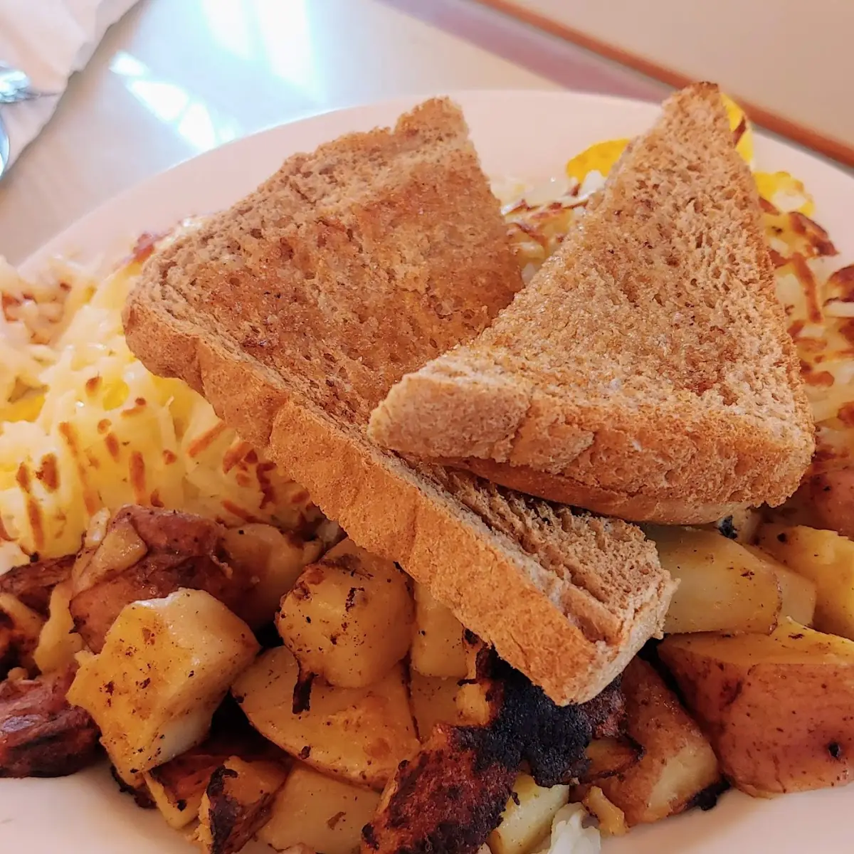 Omelette with Wheat Toast