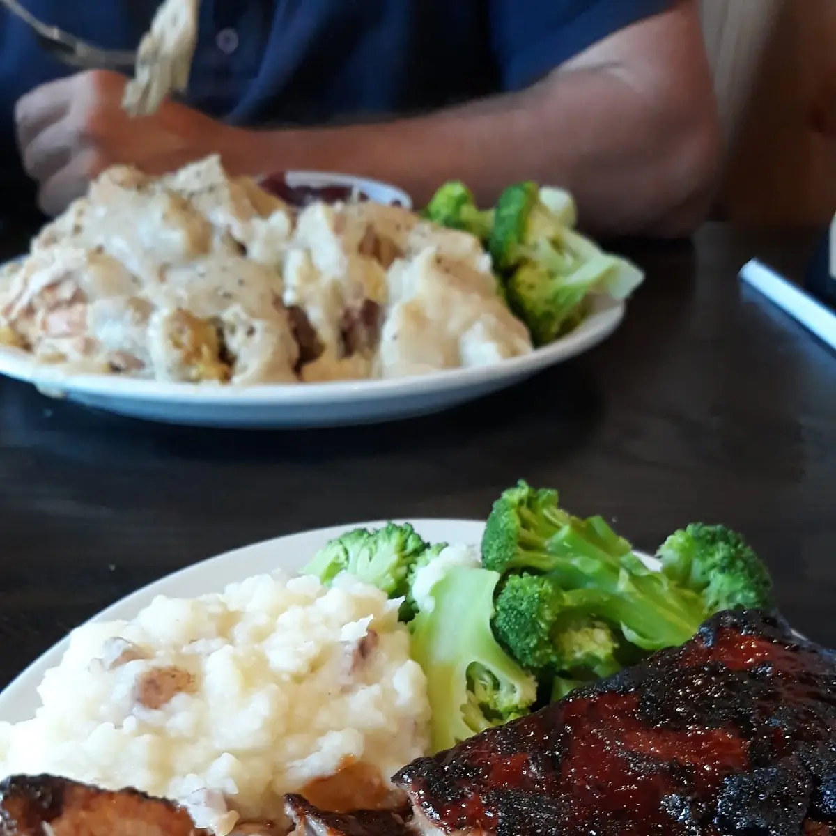 Ribs Mashed Potatoes and Broccoli