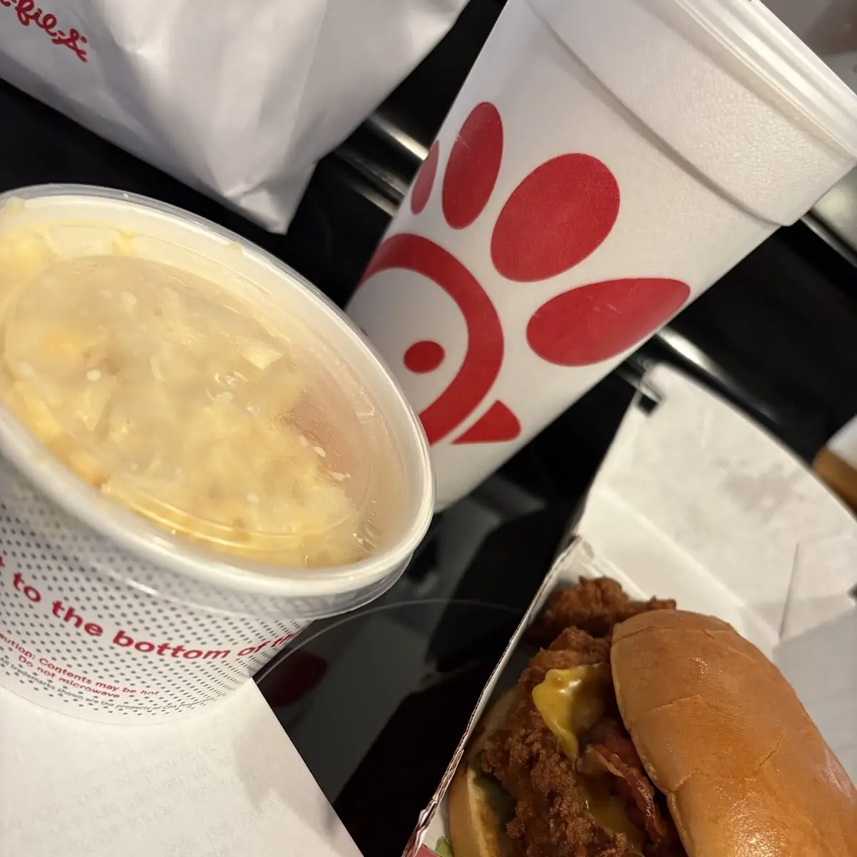 Chicken Sandwich with Bacon Mac N Cheese