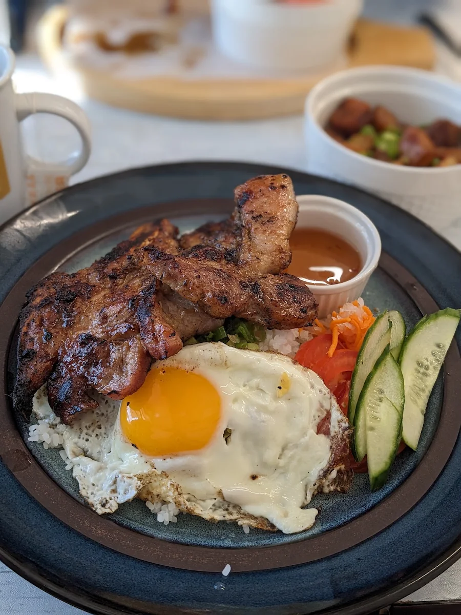 Viet's Famouse Breakfast Broken Rice, Bonjour Saigon