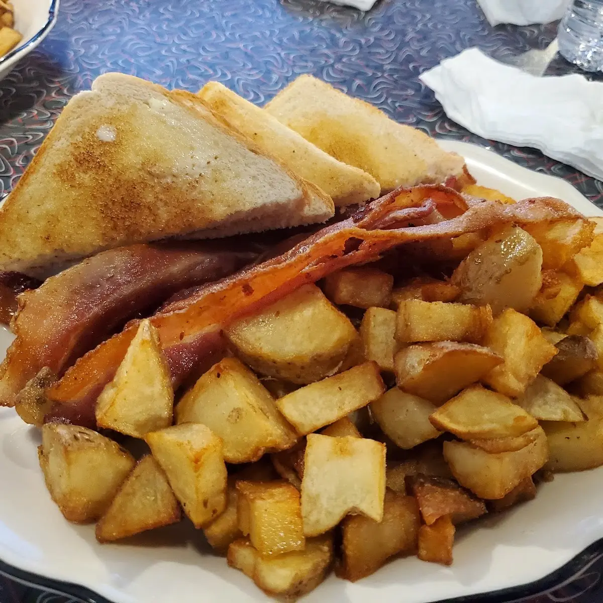 Bacon and Home Fries, Hi-Lite Restaurant