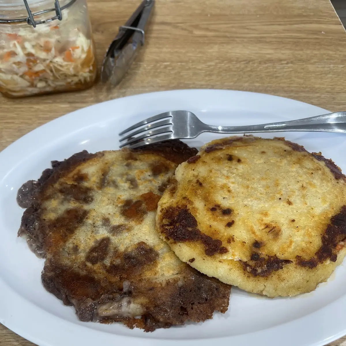 Pupusa de Frijol Con Queso