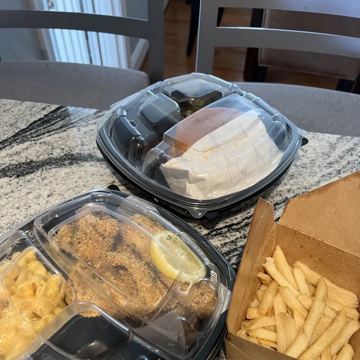 Mac & Cheese and Fries