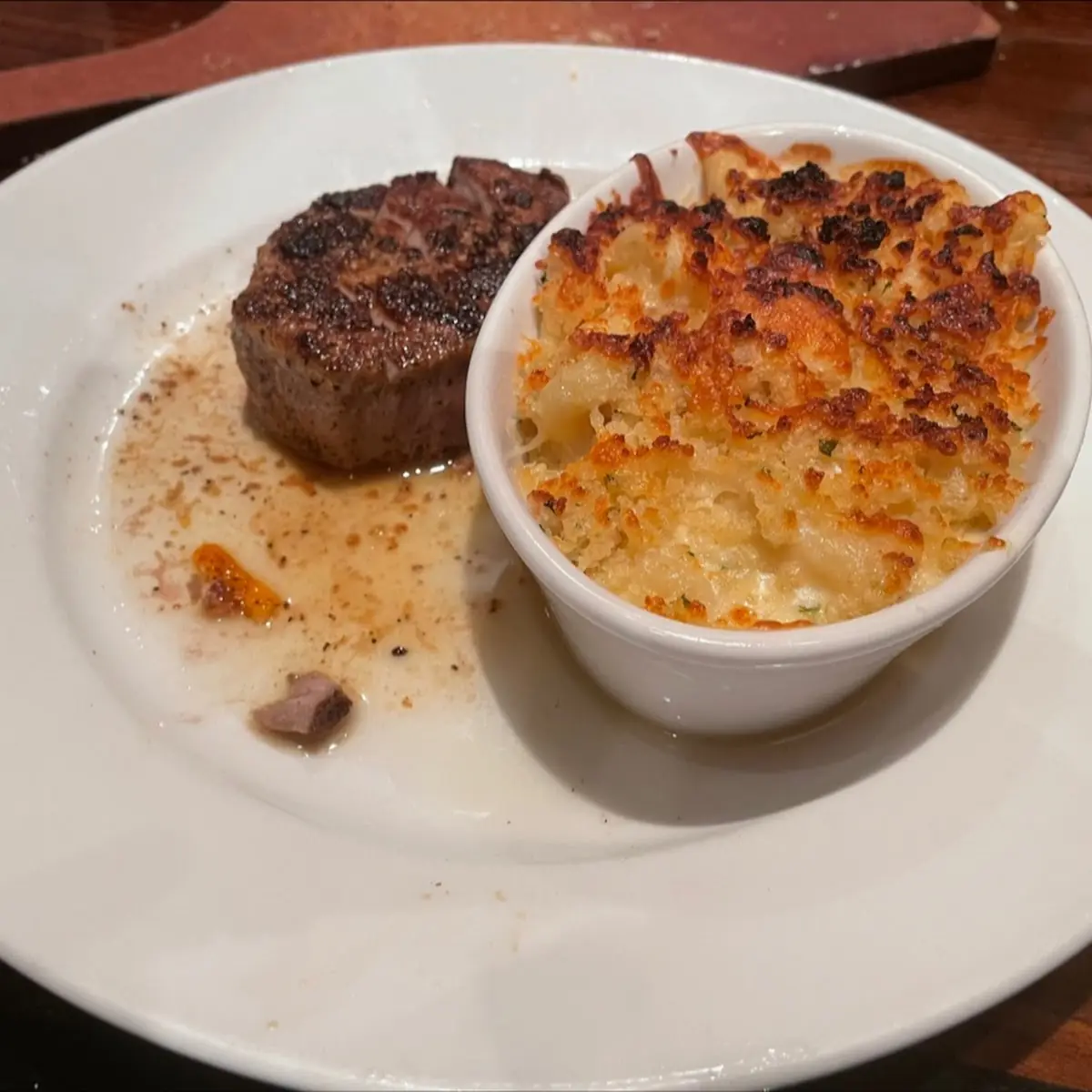 Flos Filet with Mac and Cheese