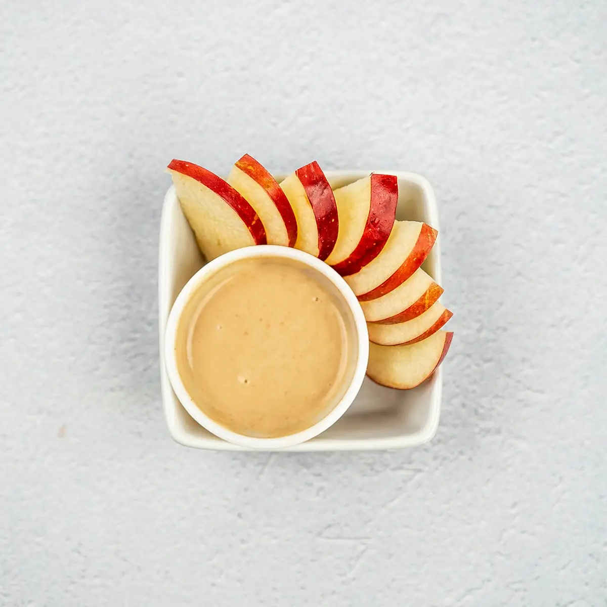 Apple Slices with PB Dip