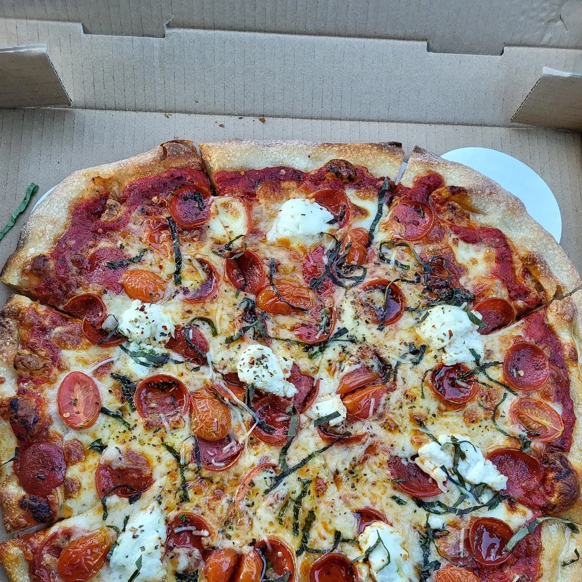 18" Pizza Margherita