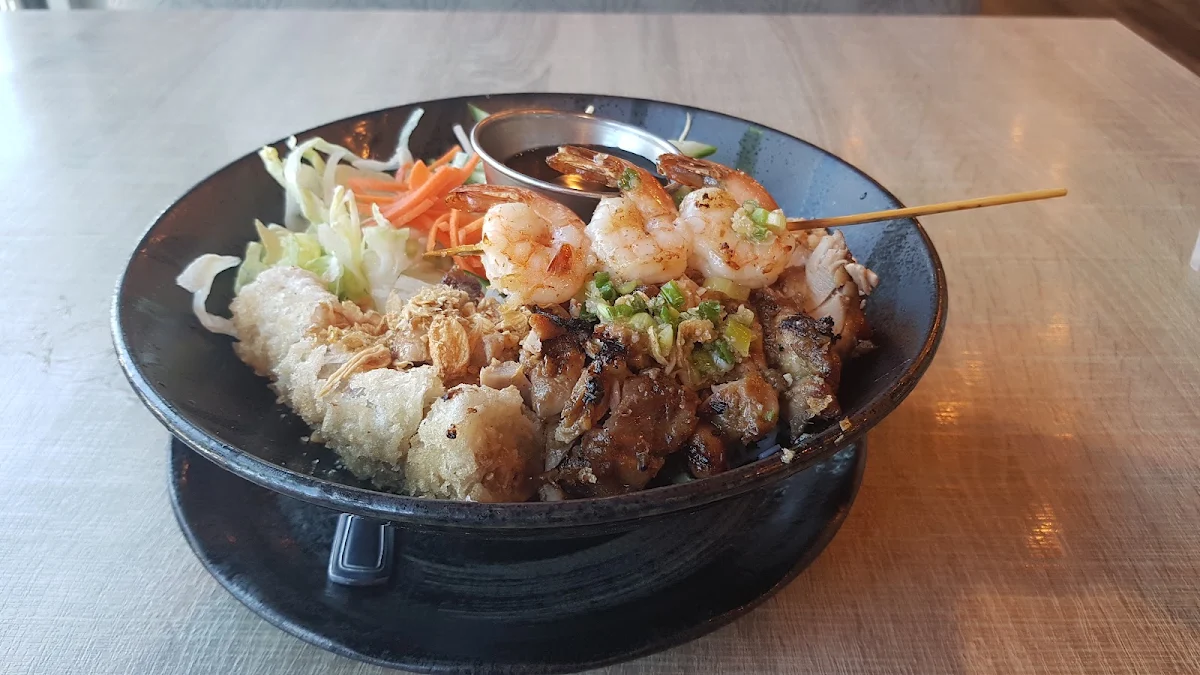 Grilled Garlic Prawn Noodle Bowl, Basil Leaf Asian Fusion Restaurant - Highway 97 Noodle House