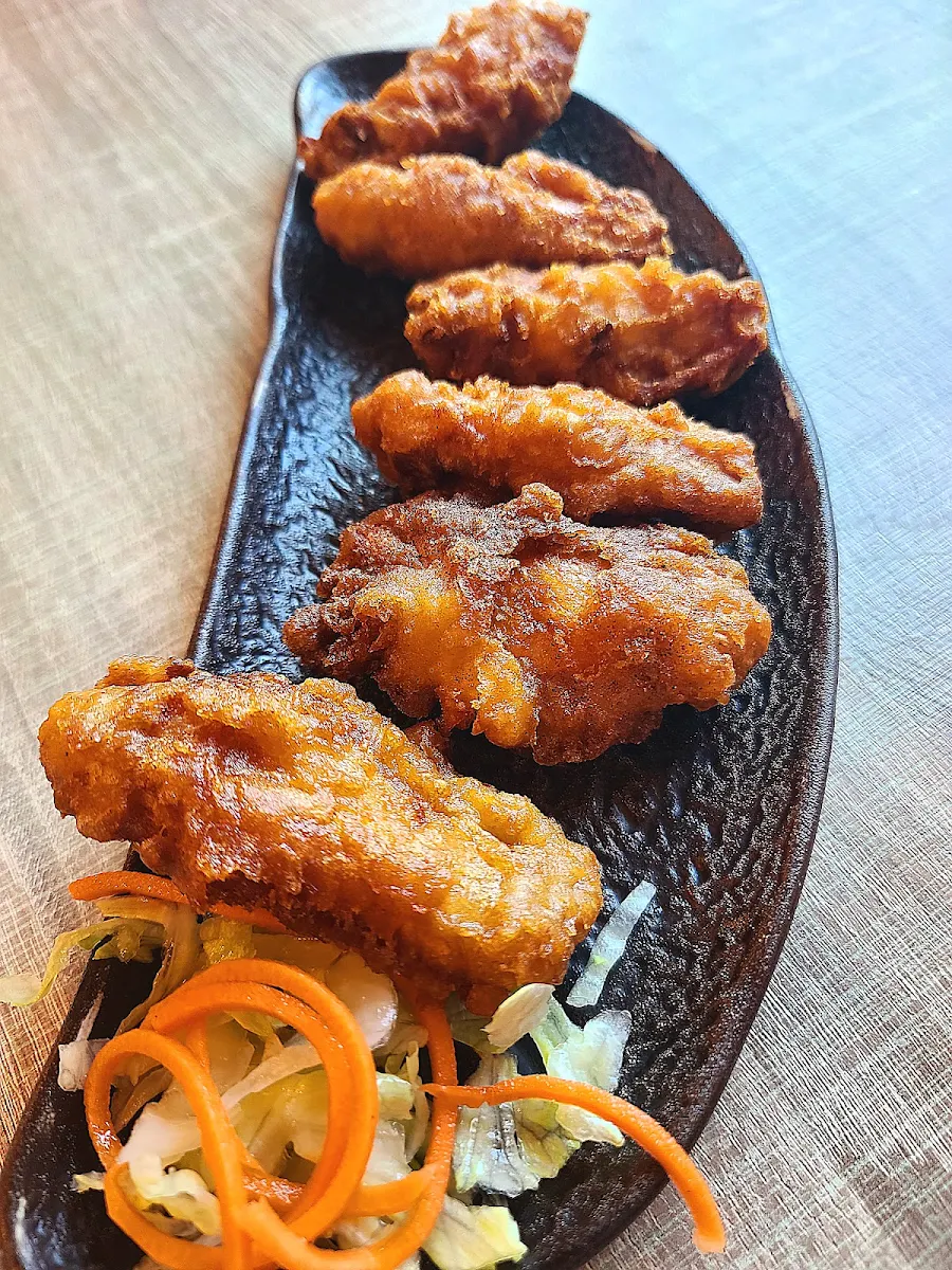 Vietnamese Chicken Wings, Basil Leaf Asian Fusion Restaurant - Highway 97 Noodle House