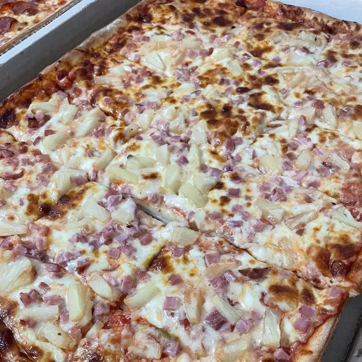 Hawaiian Pizza, Aurora's Westside
