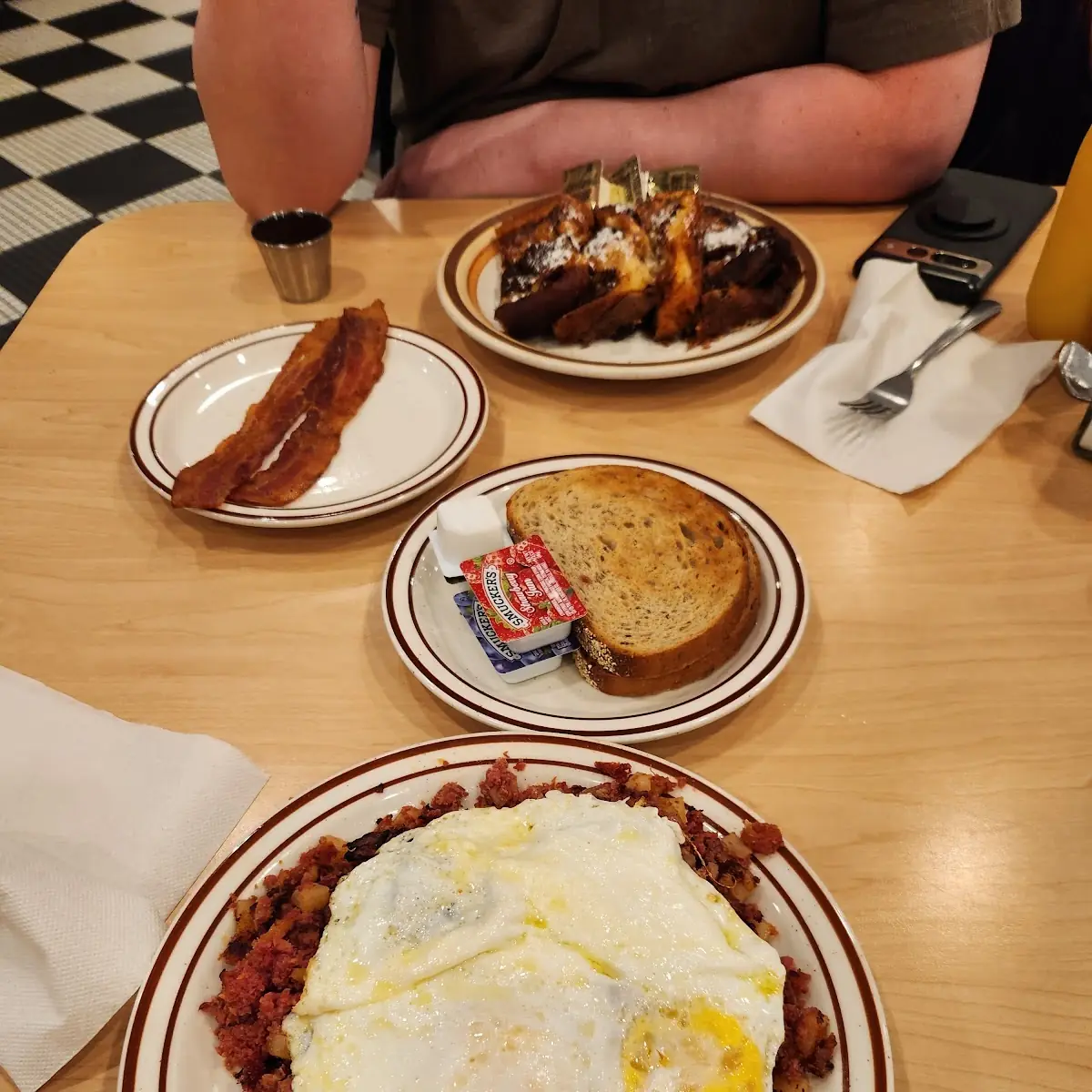 Corned Beef Hash & Eggs