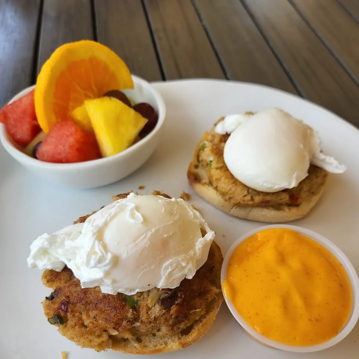 Eggs Benedict with Crab Cake