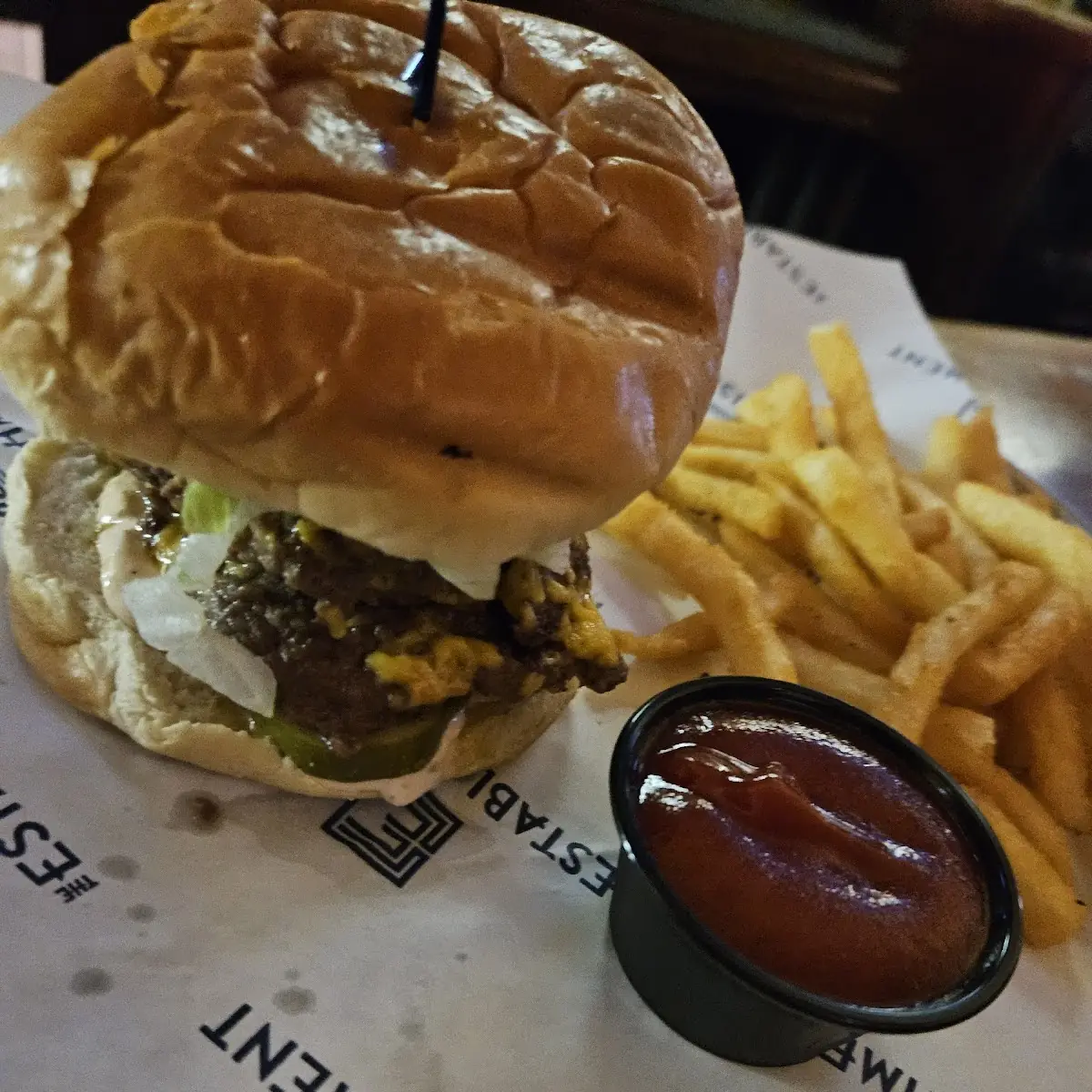 Cheeseburger Deluxe with Tater Tots
