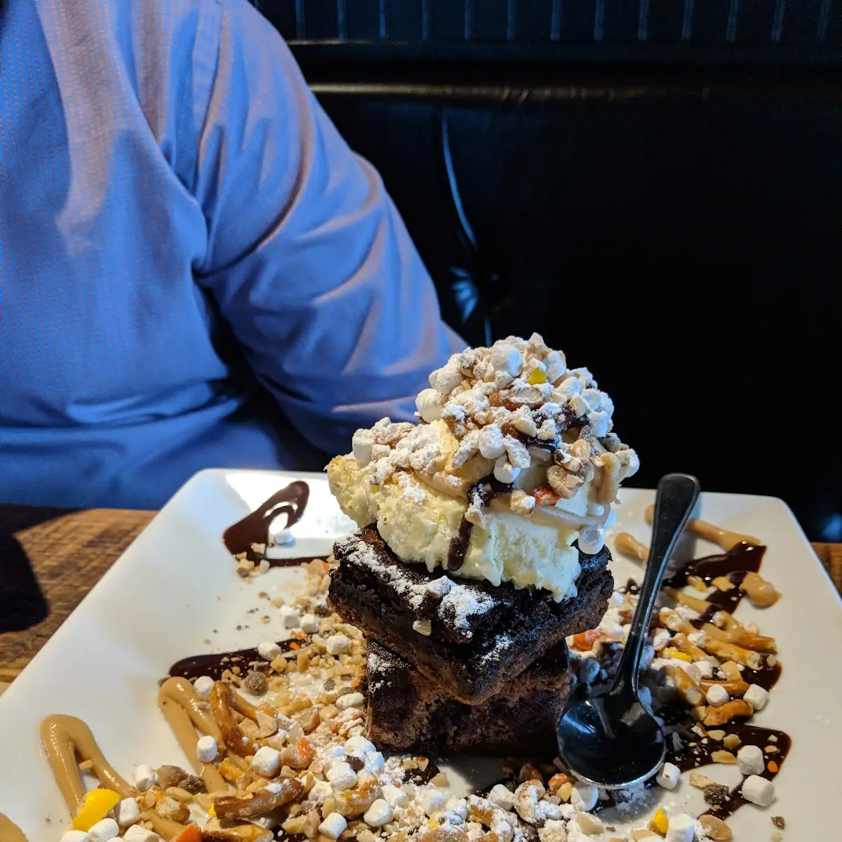Vanilla Ice Cream Brownie Sliders, Jack Astor's Bar & Grill Front Street