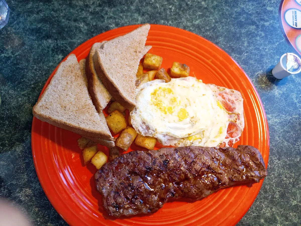 Steak & Cheese Breakfast Skillet