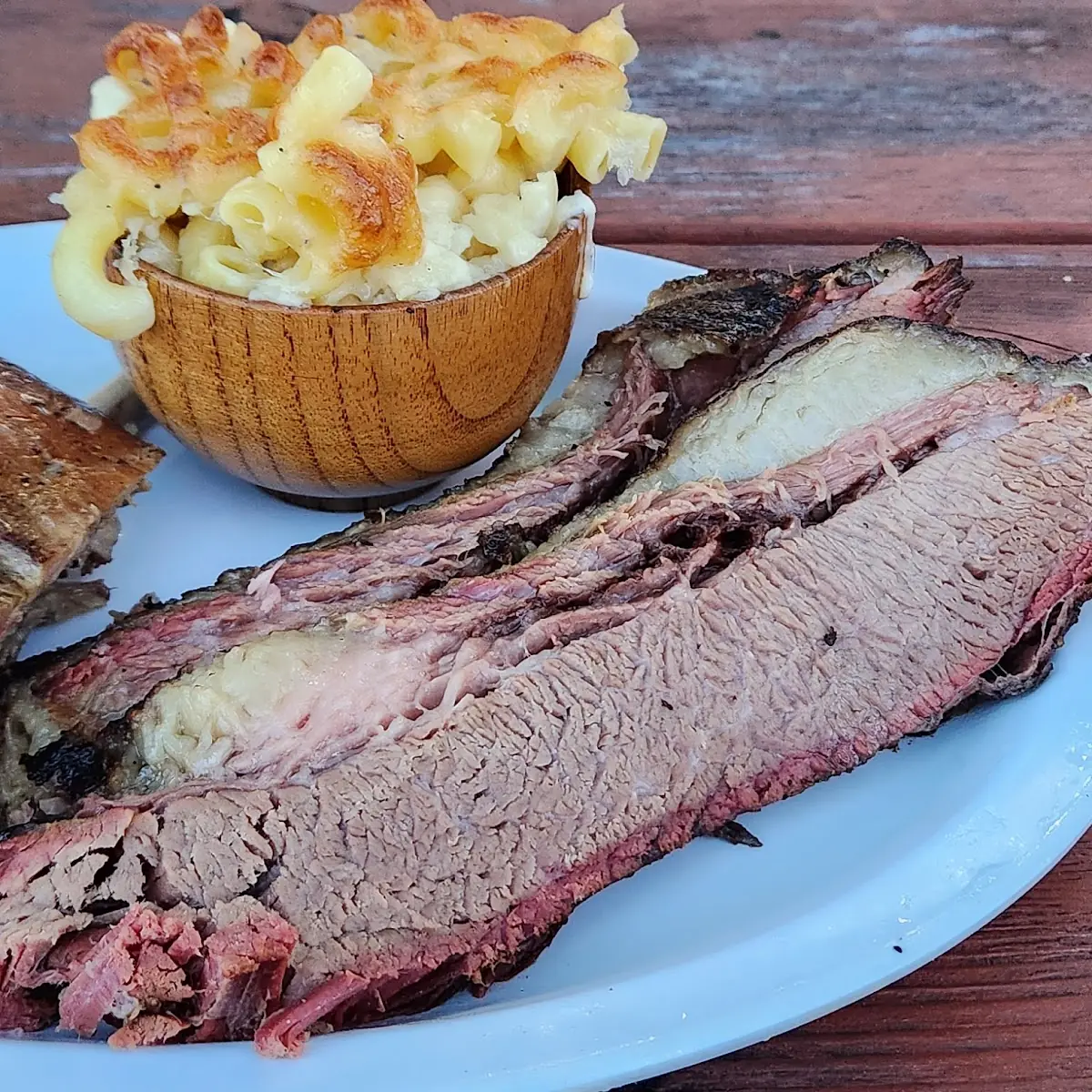 Beef Brisket Ribs and Mac Cheese