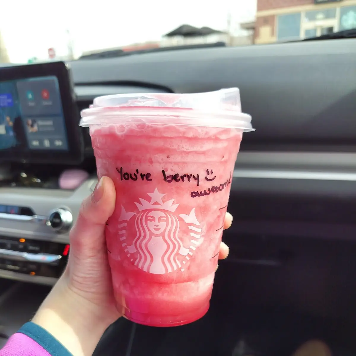 Mango Dragonfruit Lemonade Starbucks Refreshers Beverage