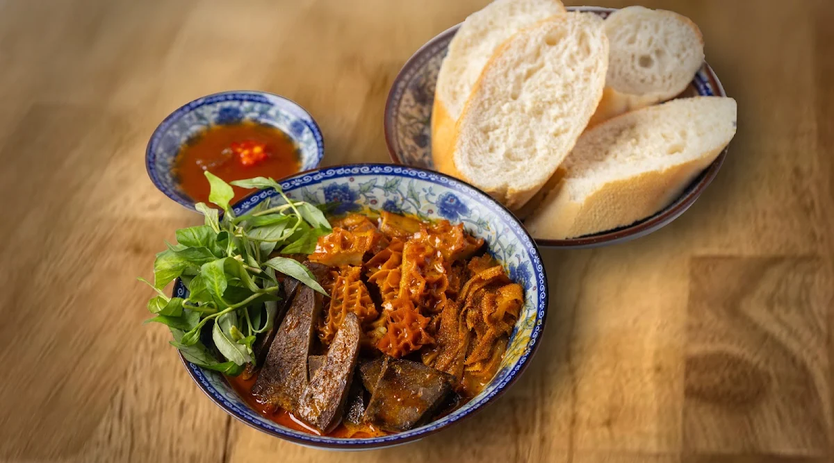 Phá Lấu Beef Instestine Stew