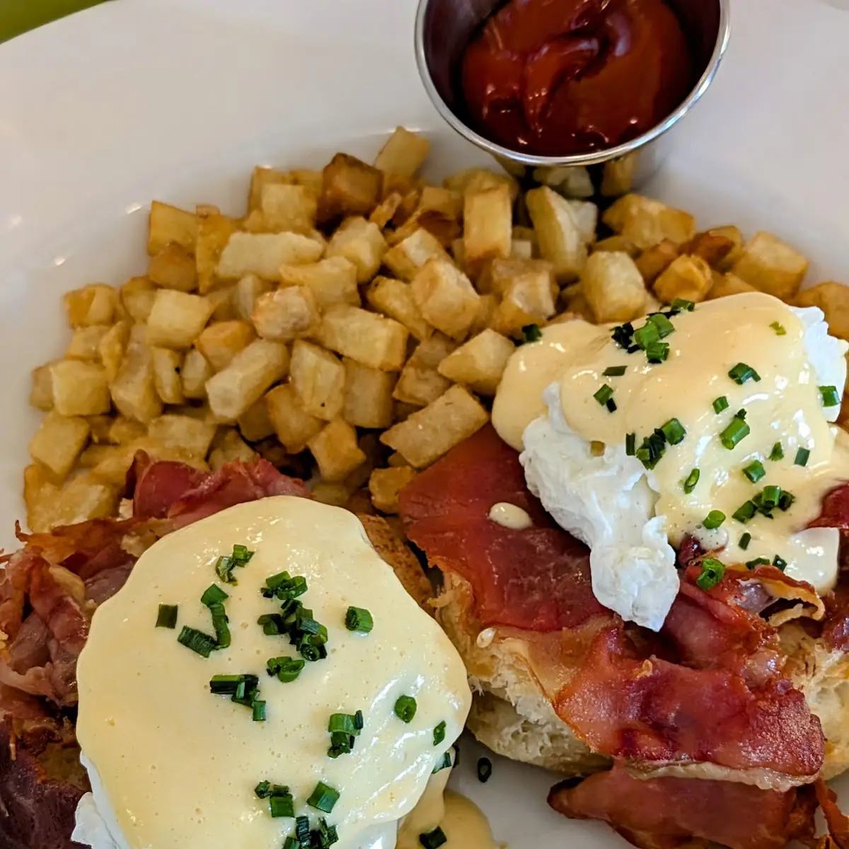 Eggs Benedict