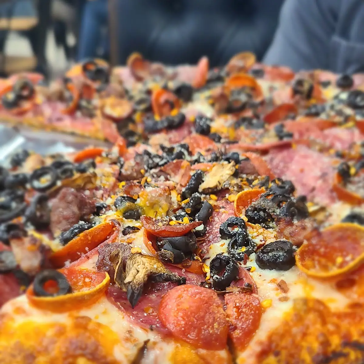 The Everest Medium Pizza