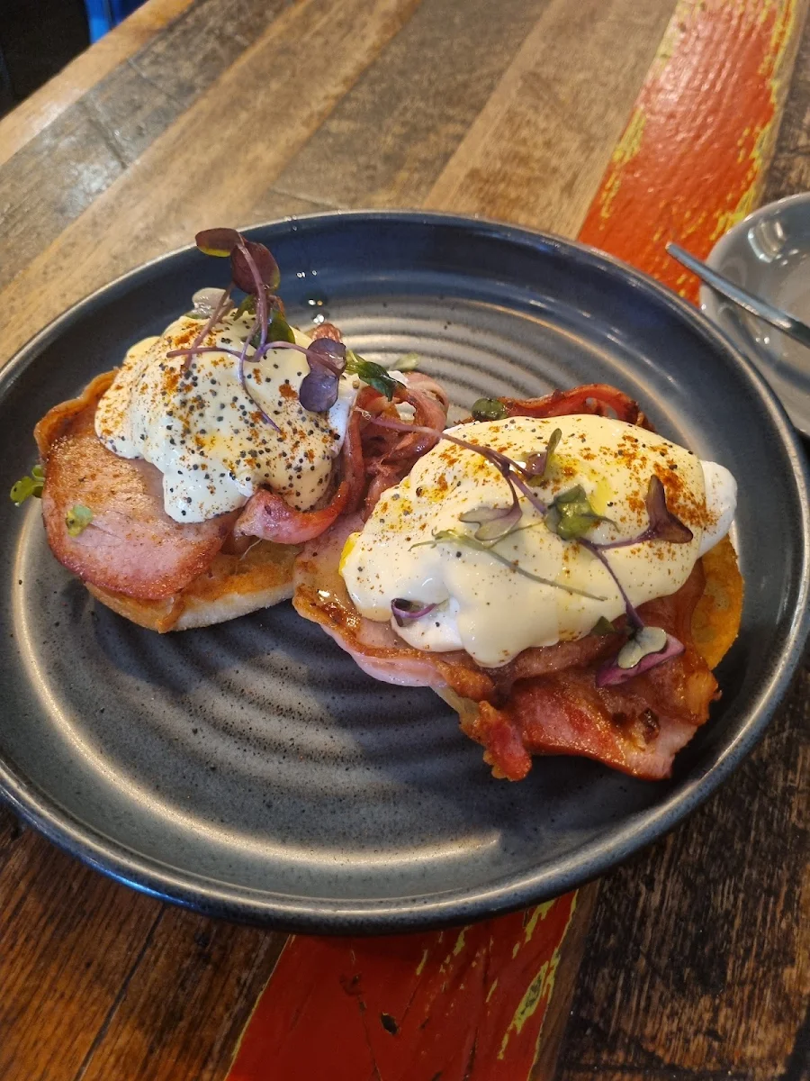 Benny Beef Cheek, Bay 101