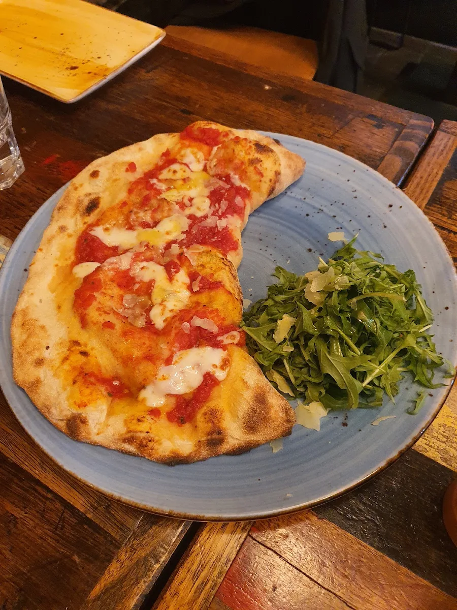 Calzone, Bay 101