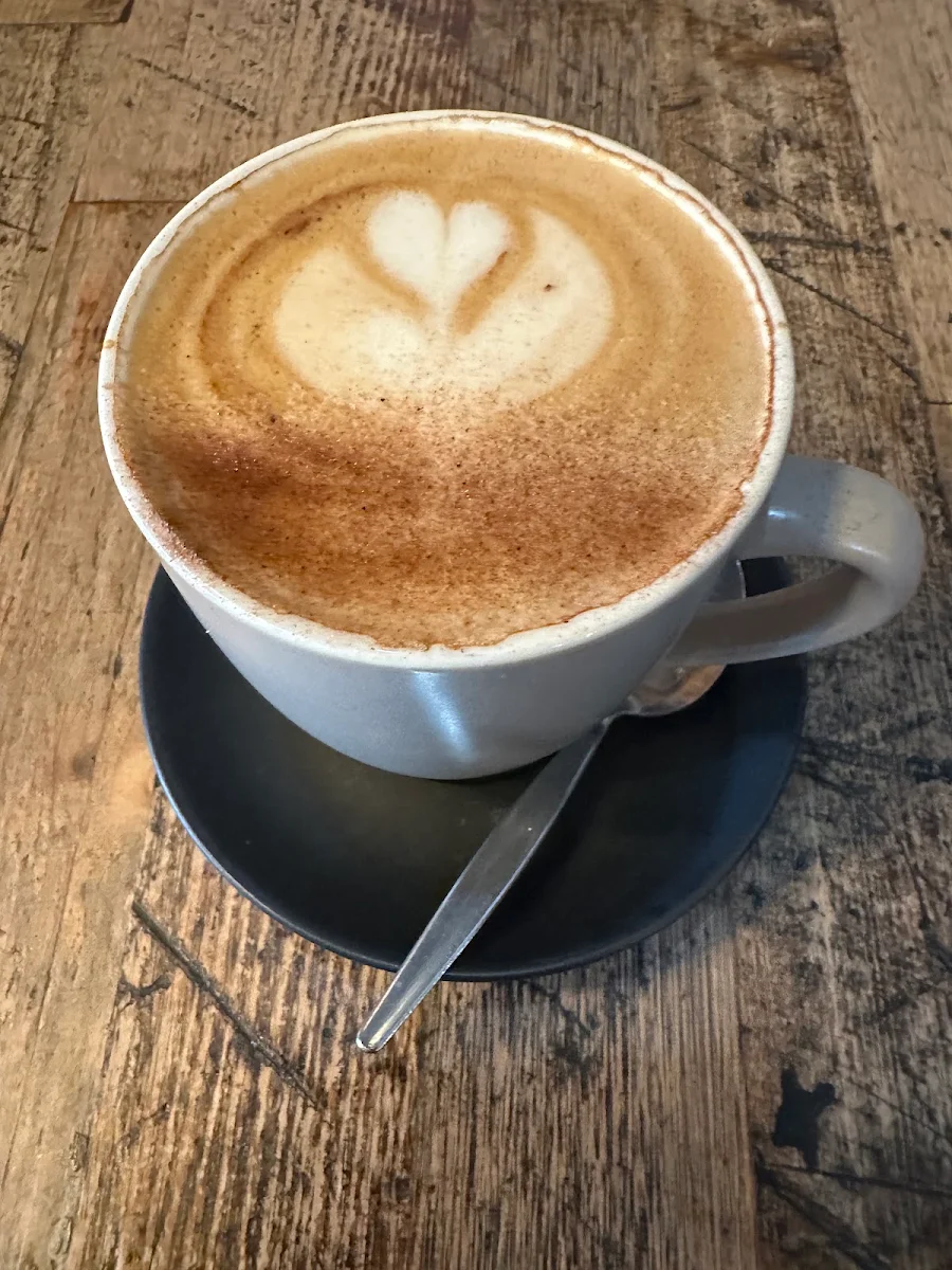 Flat White, Bay 101