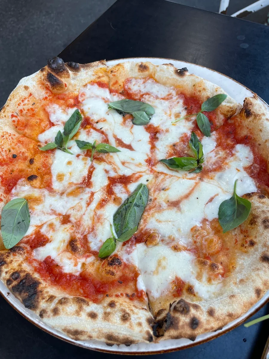 Margherita Pizza, Bay 101
