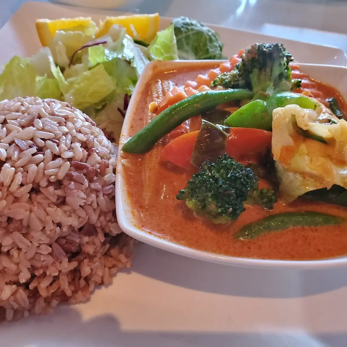 Vegetarian Curry with Brown Rice