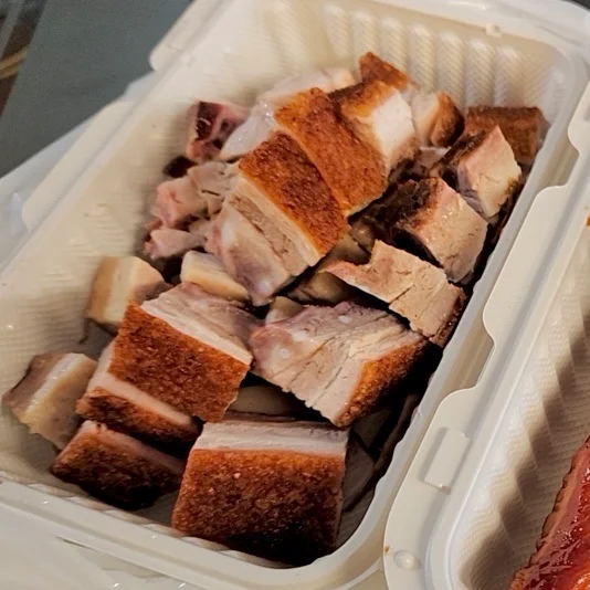 Roast Pork, 漁港灣 Lobster Harbour