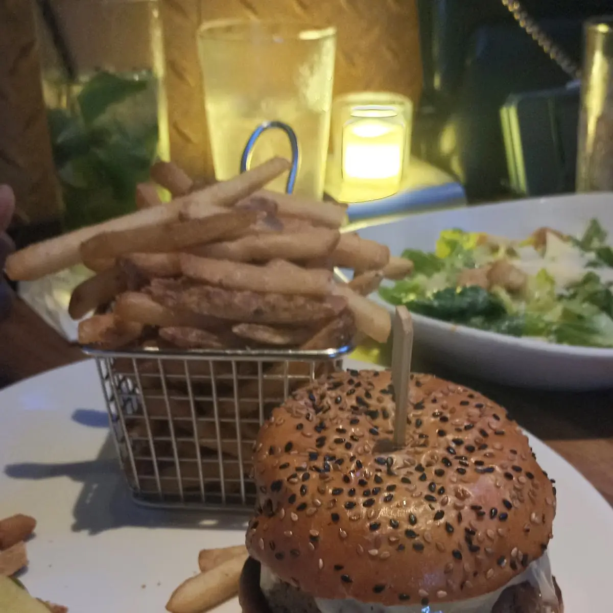 Cheese Burger with Fries