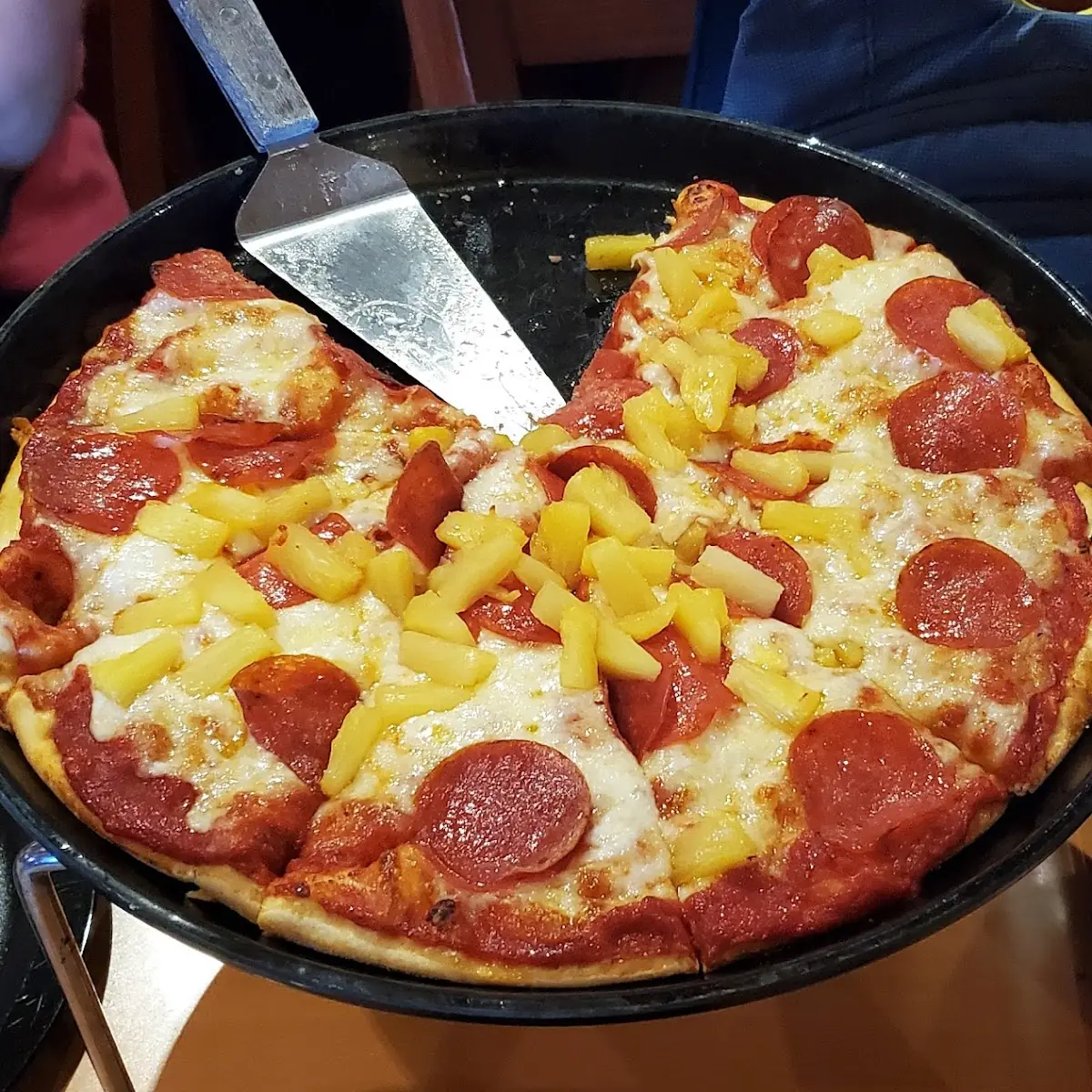 Hawaiian Pizza