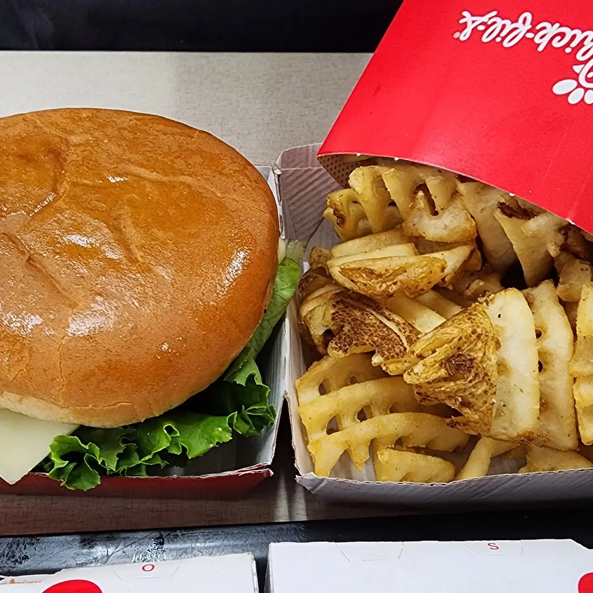 Deluxe Spicy Chicken Sandwich Combo