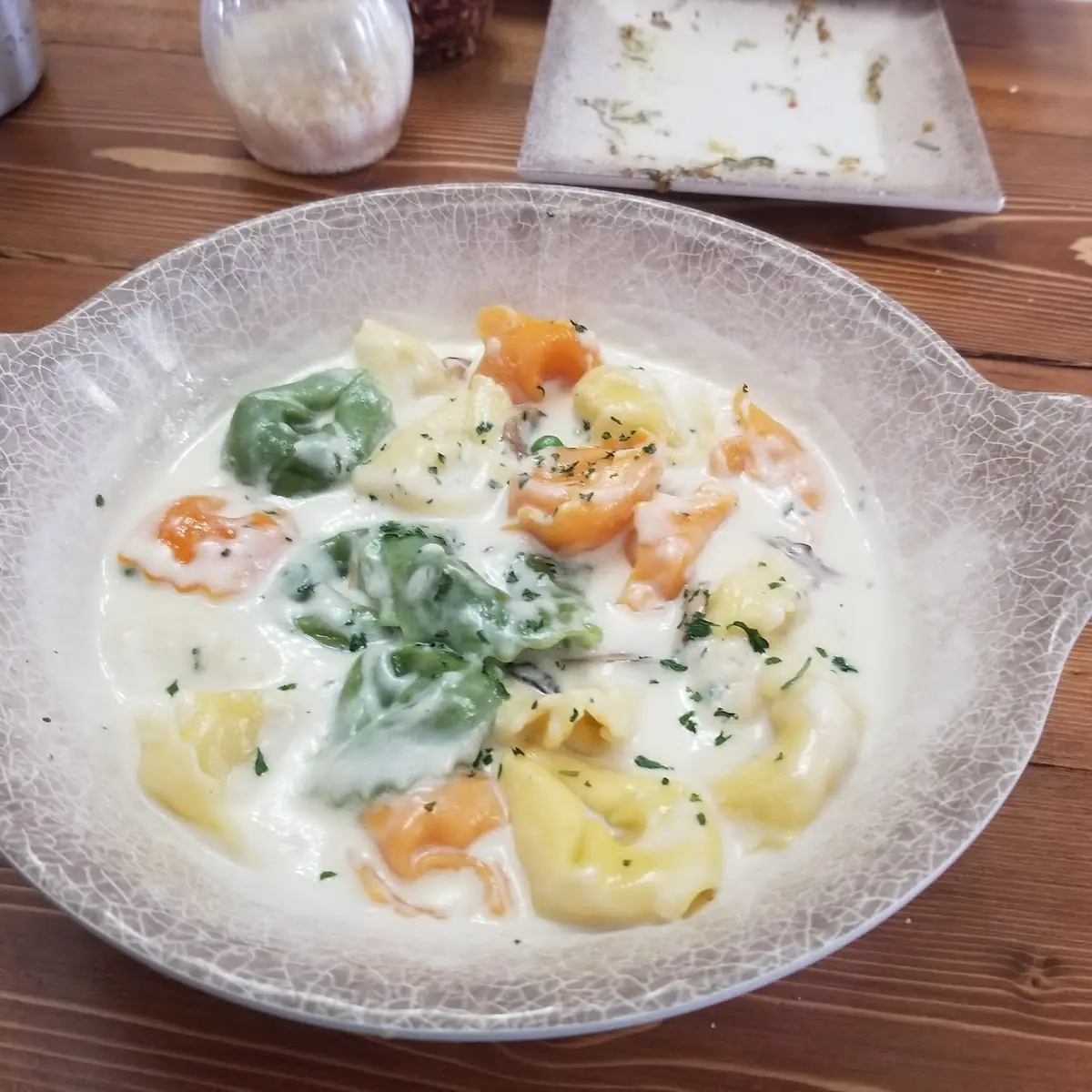 Tortellini Alfredo