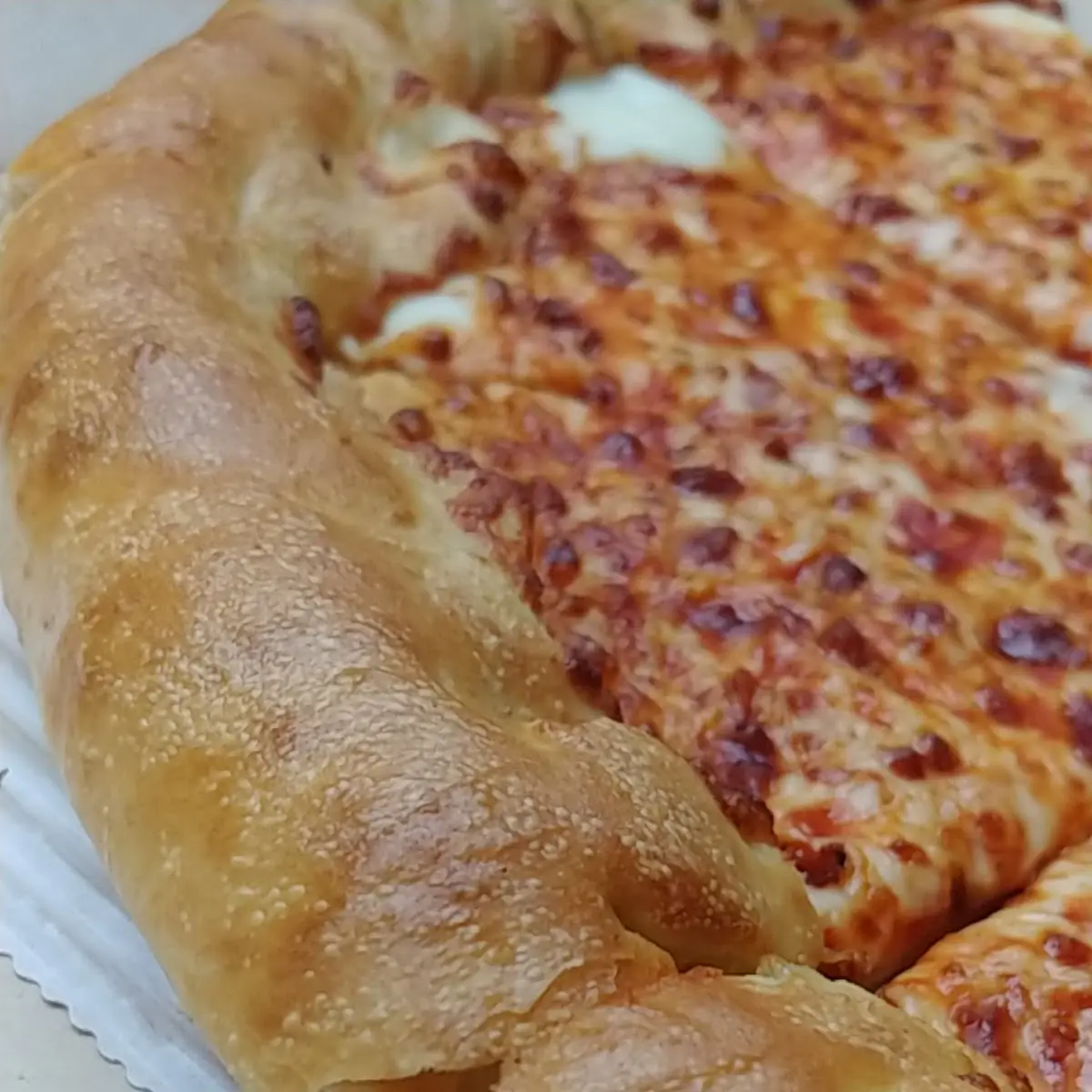 Crust Cheese Pizza Delivery