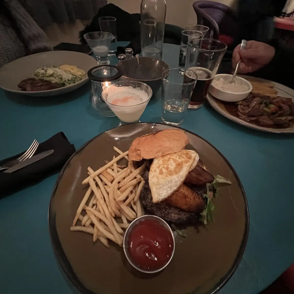 Aji Burger