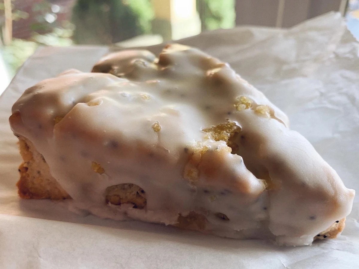 Lemon Poppyseed Scone