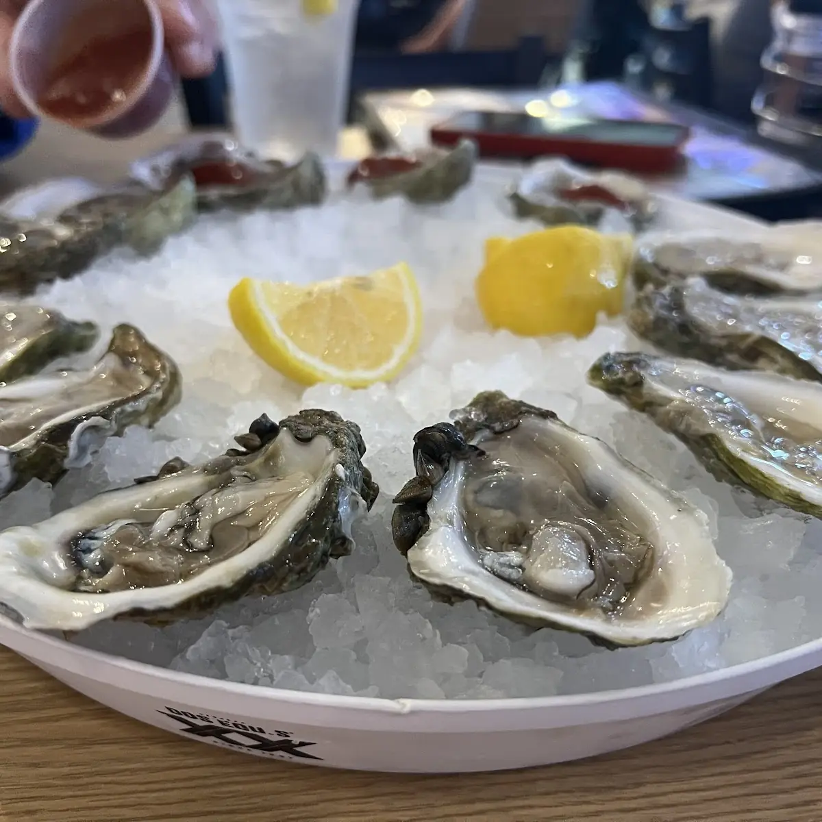 Fresh Oysters on Ice with Lemon