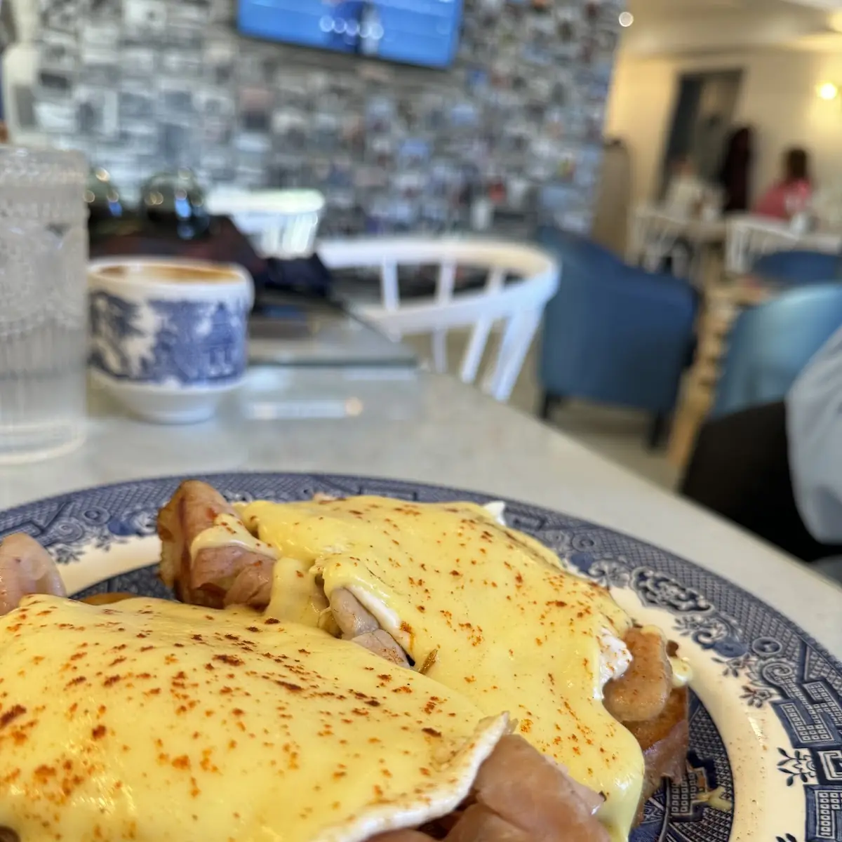 Eggs Benedict
