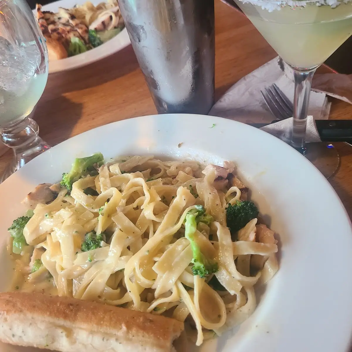 Fettuccine Alfredo with Chicken