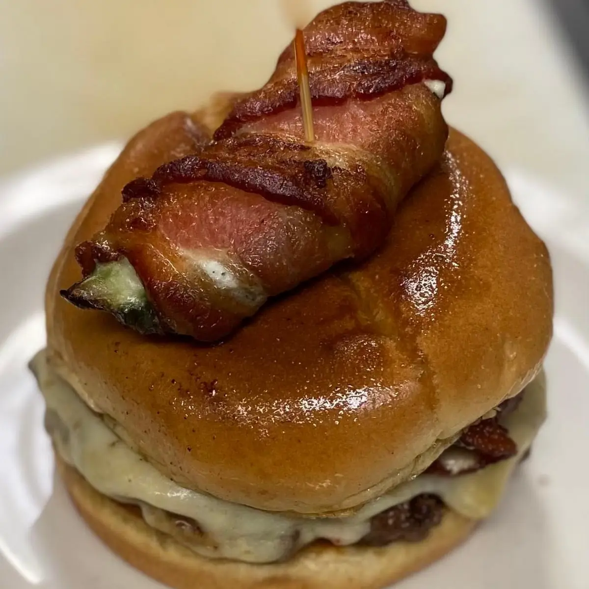 All Amorioan Bacon Cheeseburger