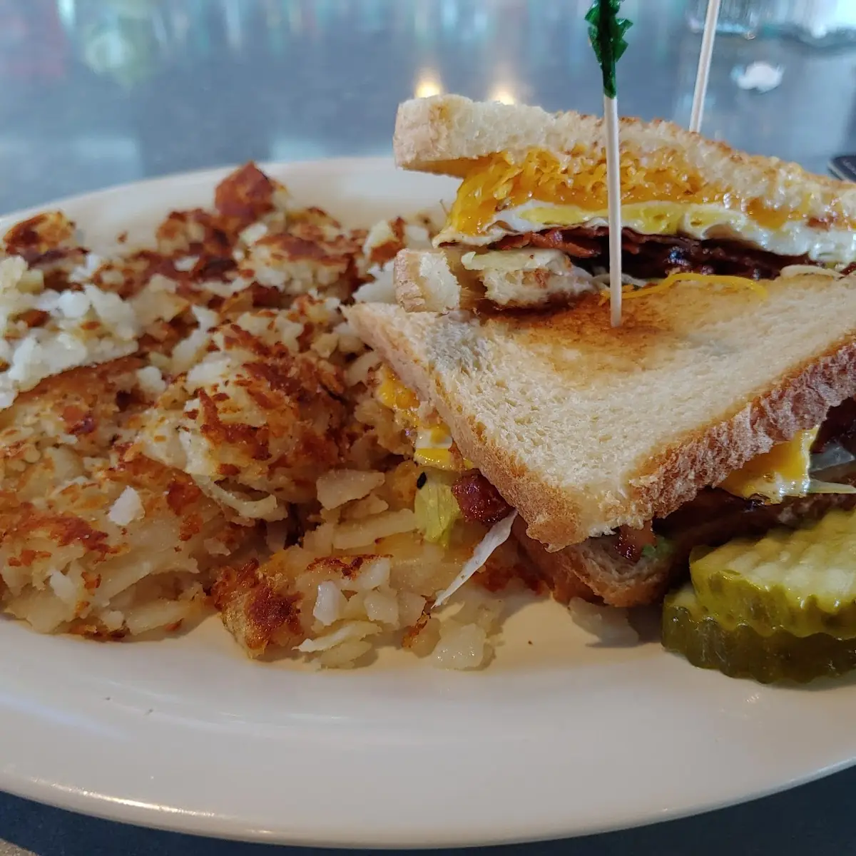Bacon Egg Cheese Sandwich & Homefries