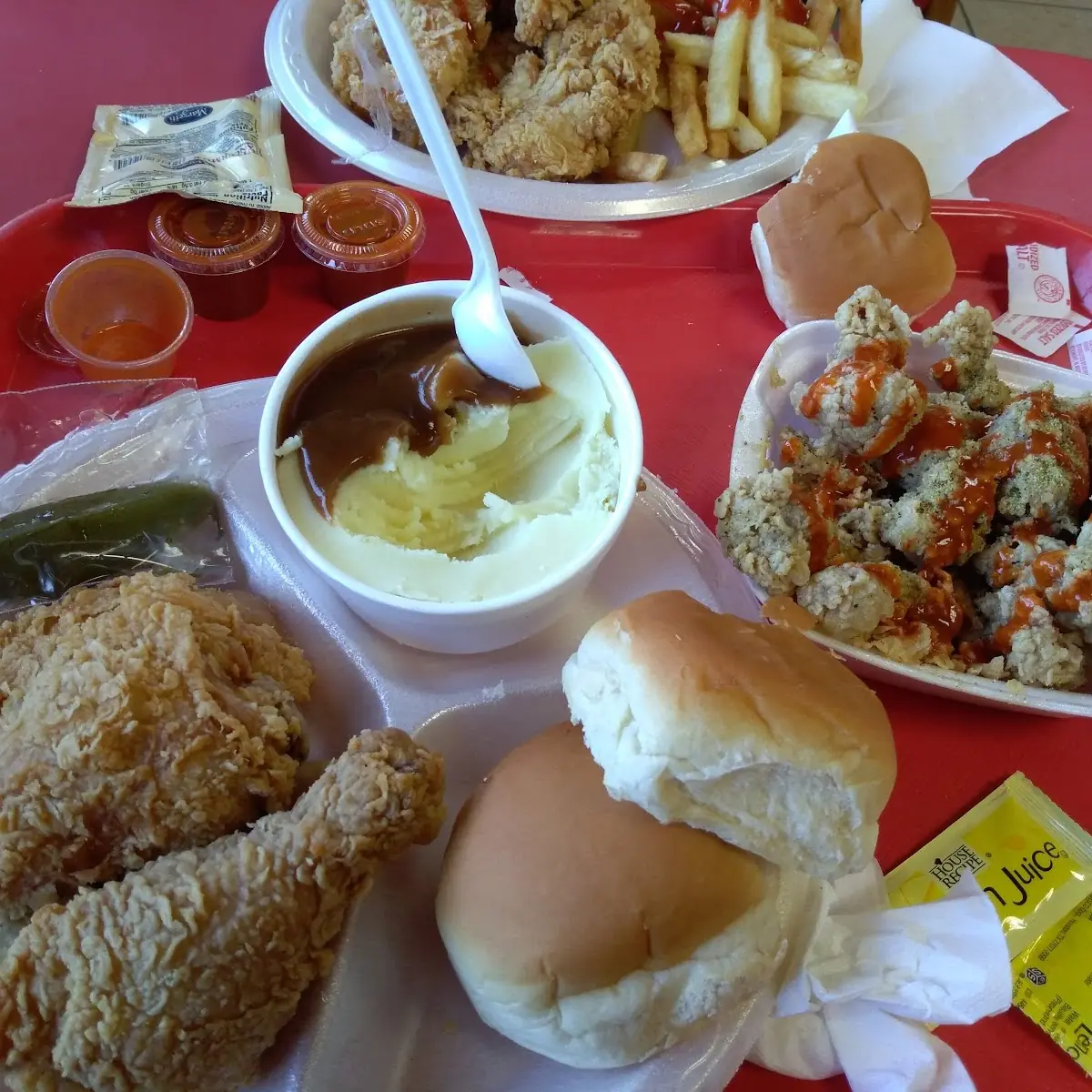 Fried Chicken Y Mollejas