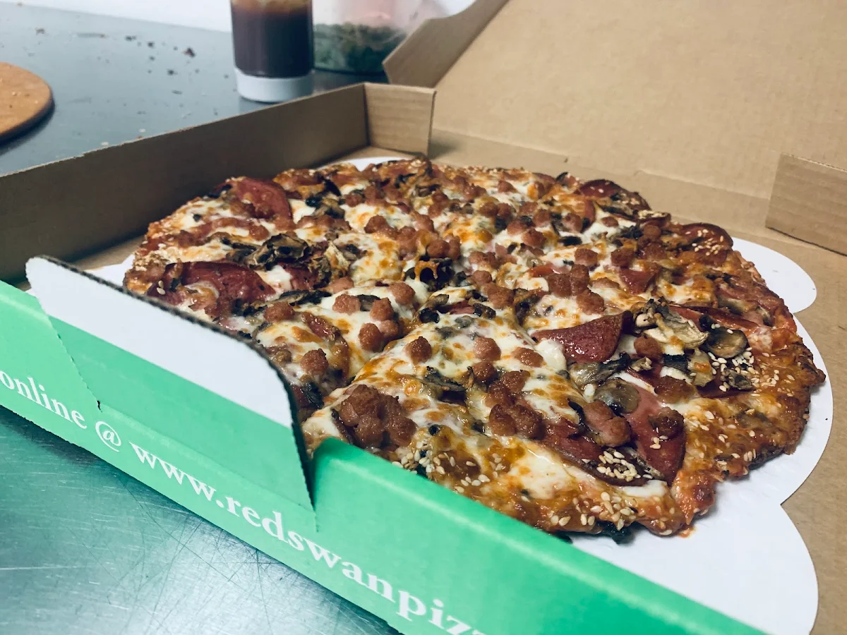 Pepperoni Bacon and Mushroom Pizza with Cauliflower Crust
