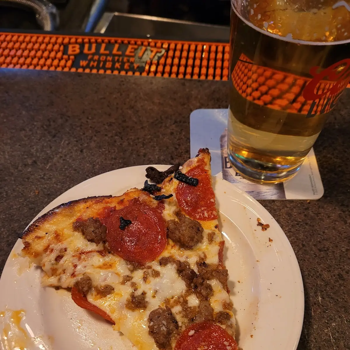 Sun Domestic Beer Pitcher with Pizza