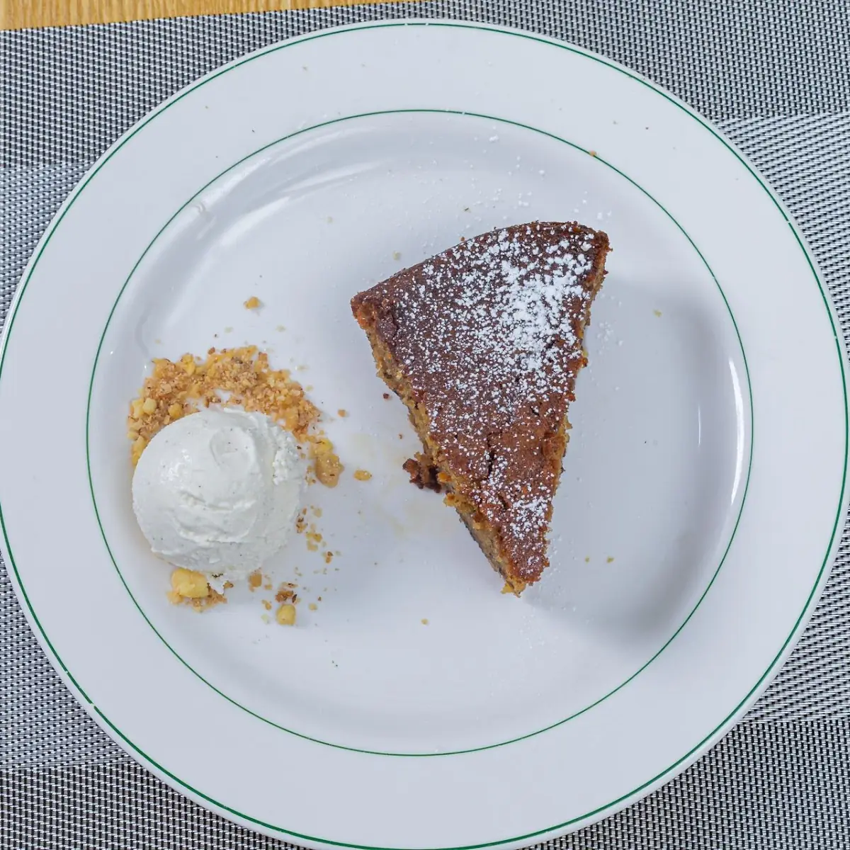 Karidopita Walnut Sponge Cake