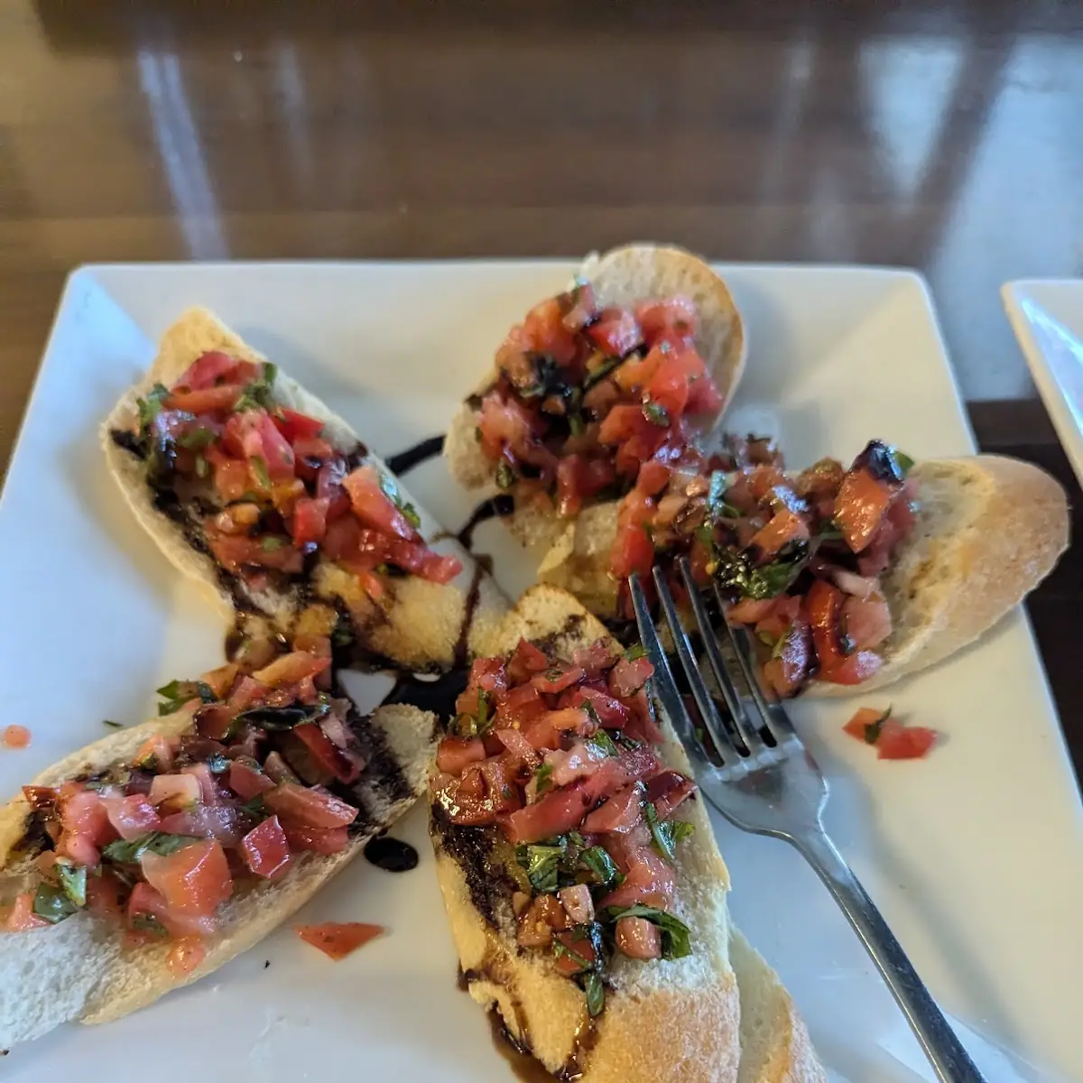 Bruschetta with Balsamic Glaze