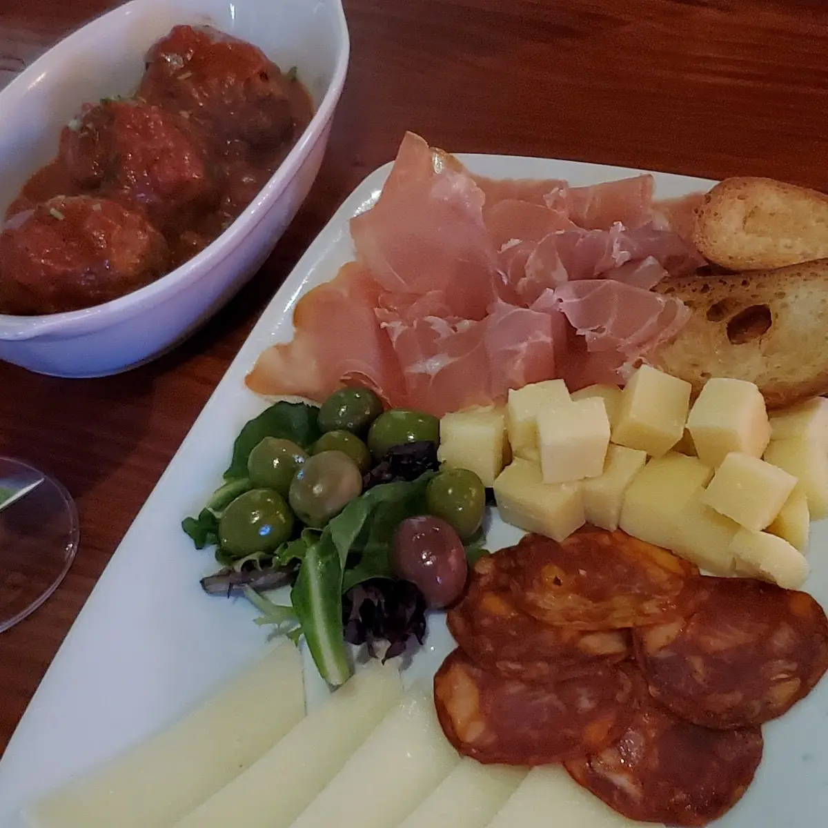 Queso Manchegoy Jamón Serrano
