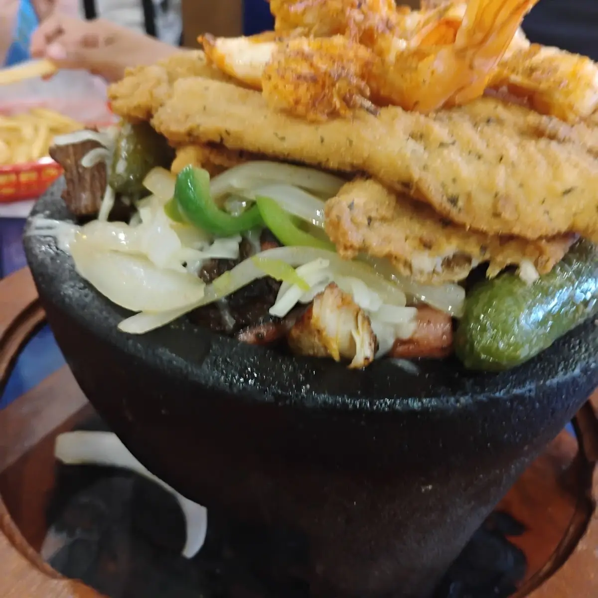 Torre de Mariscos El Patron