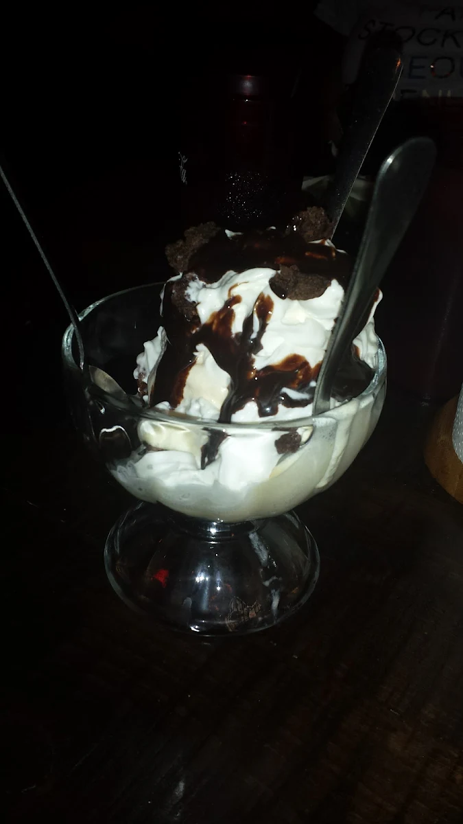 Brownie Sundae